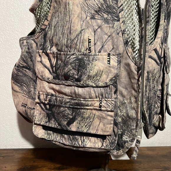 Cabela's Camouflage Outdoor Vest - Picture 2 of 7